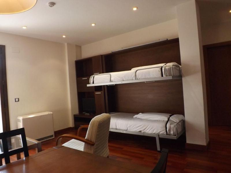 This is the image of the Roca Nevada Resort #4