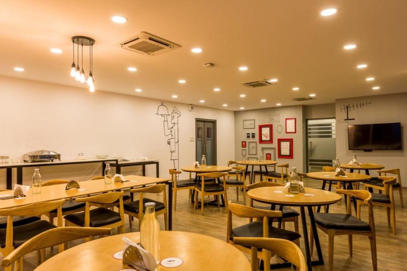 This is the image of the OYO Townhouse 25 Garuda Mall Bangalore #1
