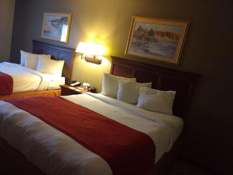 This is the image of the COUNTRY INN SUITES BY RADISSON ELYRIA OH #1