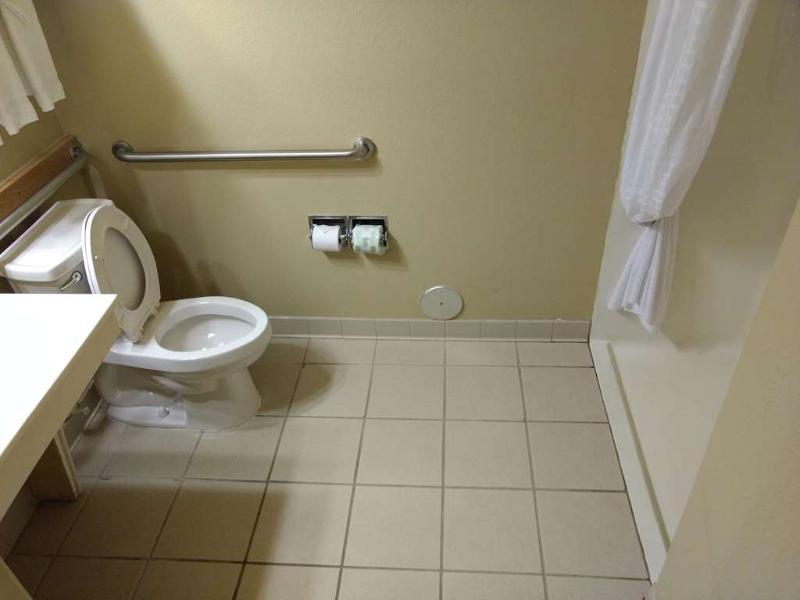 This is the image of the COUNTRY INN SUITES BY RADISSON ELYRIA OH #3
