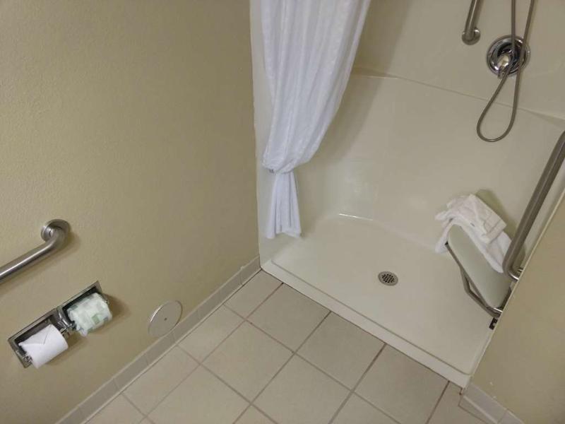 This is the image of the COUNTRY INN SUITES BY RADISSON ELYRIA OH #5