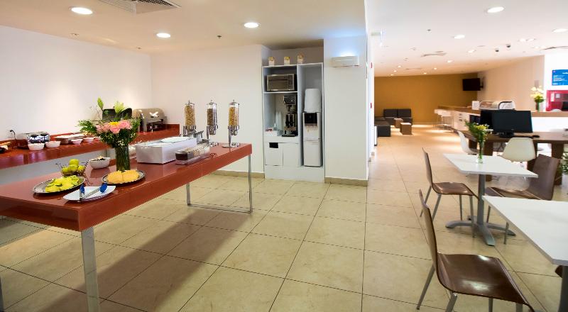 This is the image of the Hotel Mision Express Salamanca #2