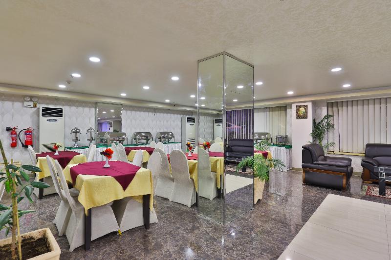 This is the image of the OYO 255 Khobar Palace Hotel #4