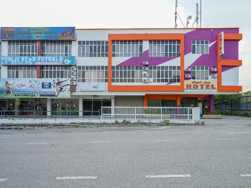 This is the image of the OYO 1043 Get Inn Hotel Sendayan #3