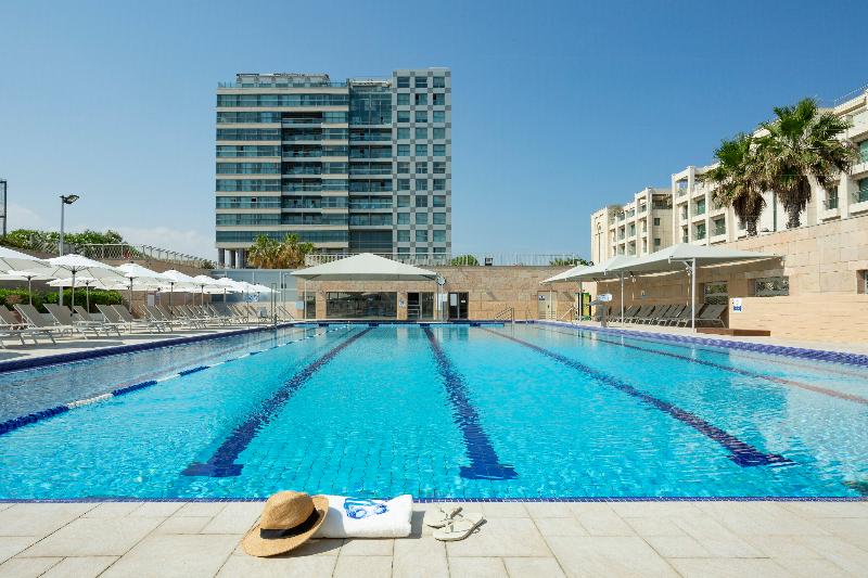 This is the image of the ApartHotel Okeanos On The Beach #4