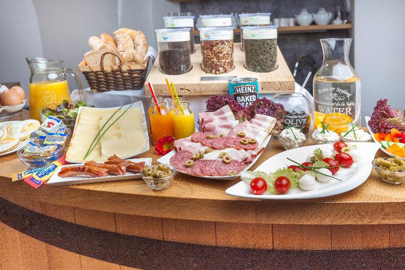 This is the image of the Hotel At Green Grape #3