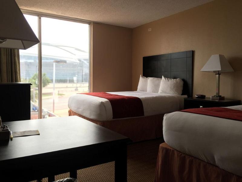 This is the image of the 817 Hotel Days Inn by Wyndham Arlington Six Flags #4