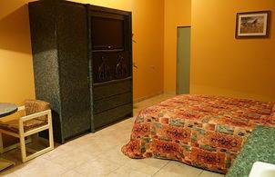 This is the image of the Hialeah Motel - Adults Only #5