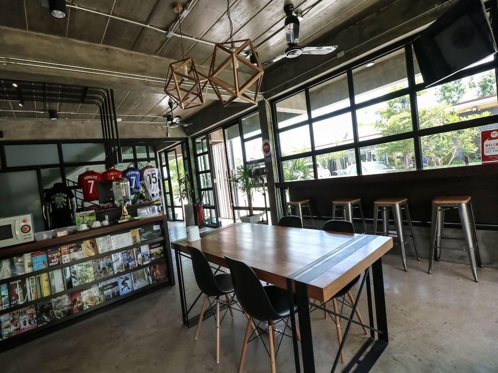 This is the image of the Nida Rooms Central Plaza Place 146 #4