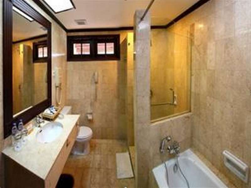 This is the image of the Equator Hotel #3