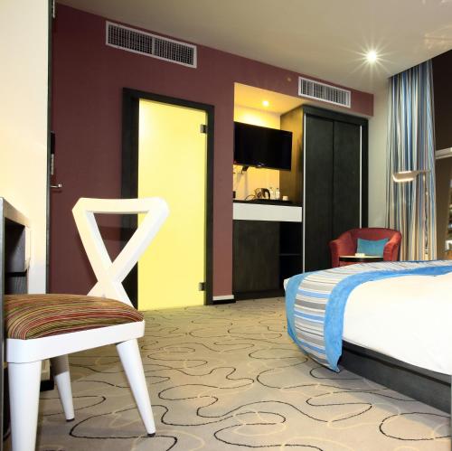 This is the image of the Business Inn Olaya Hotel #5