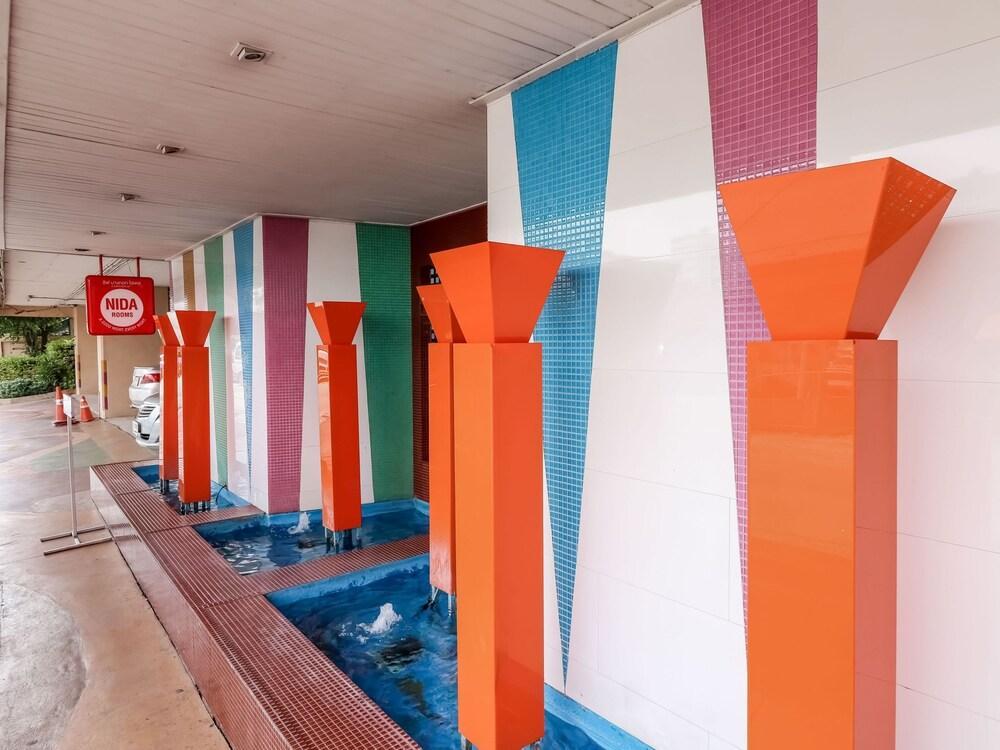 This is the image of the NIDA Rooms Triple 1 DinDaeng Downtown #1