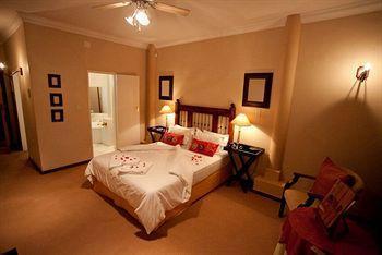 This is the image of the Lone Creek River Lodge #1