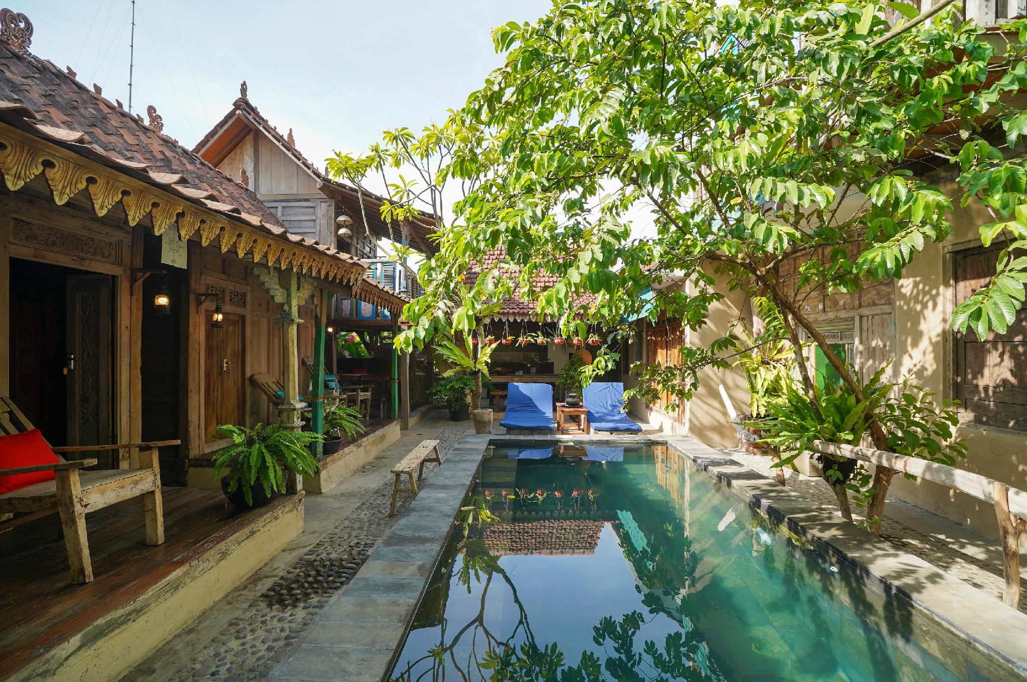 This is the image of the OYO 2523 Kayu Beach Villa #3