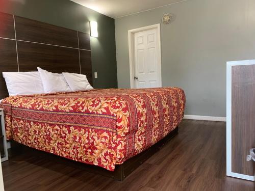 This is the image of the Red Carpet Inn - Norristown #5