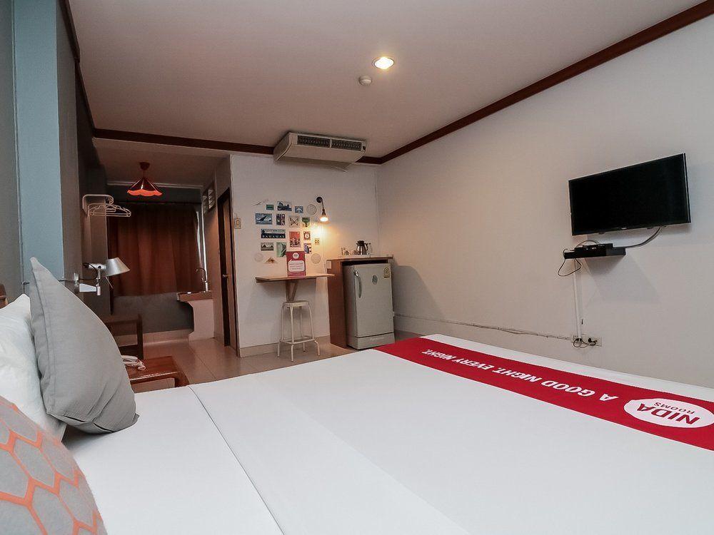 This is the image of the Nida Rooms Charoenrat Bangklo Boulevard At Howard Square #1
