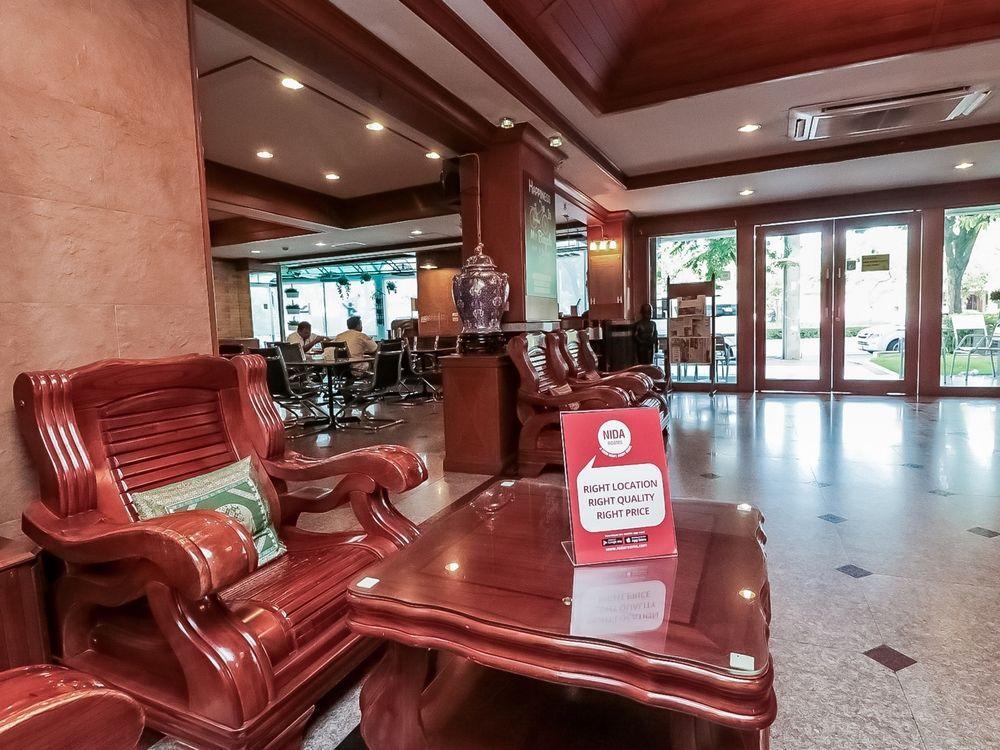 This is the image of the Nida Rooms Charoenrat Bangklo Boulevard At Howard Square #3