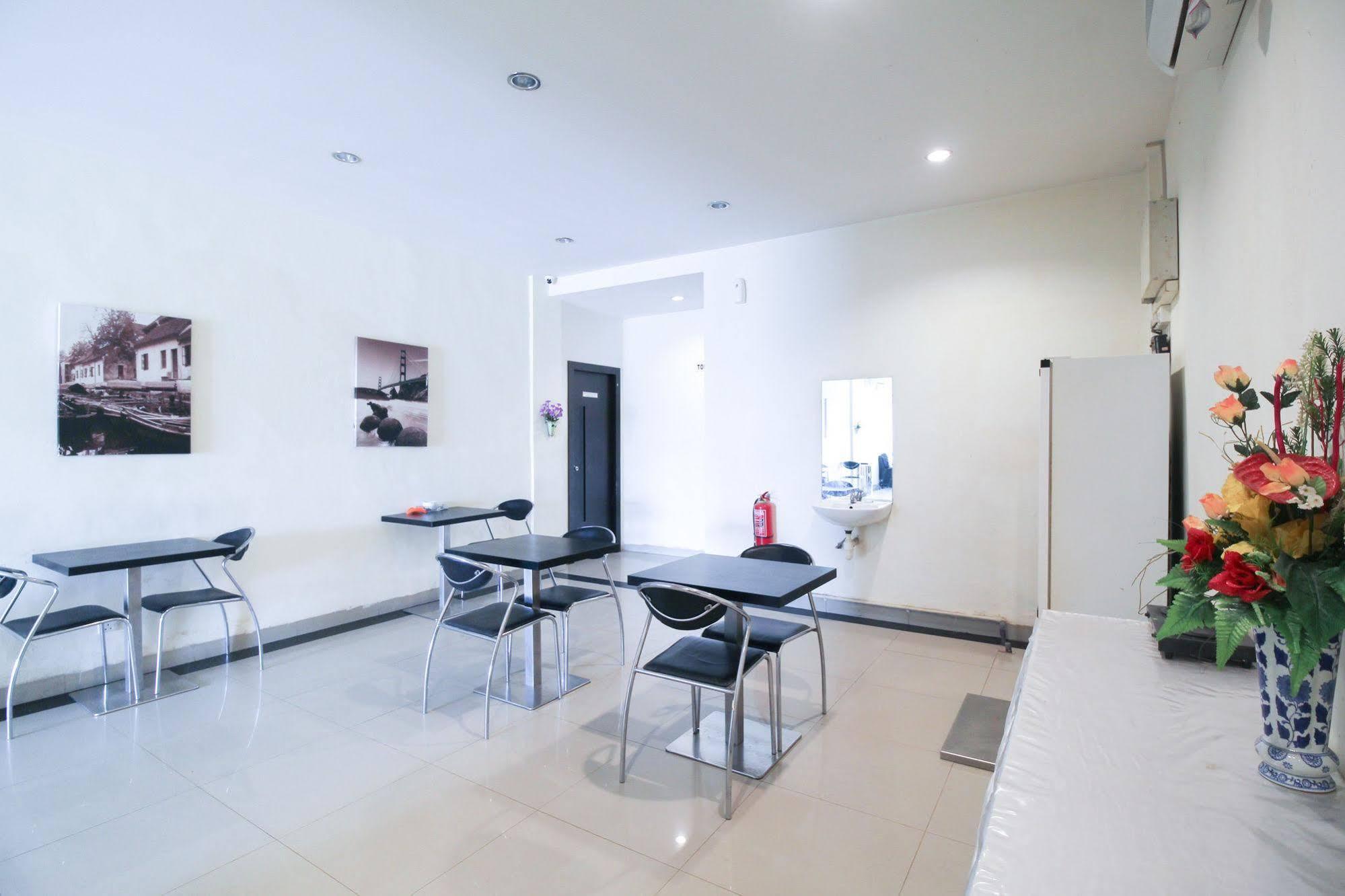 This is the image of the Airy Batu Aji Brigjen Katamso Ruko Taman Carina Batam #3