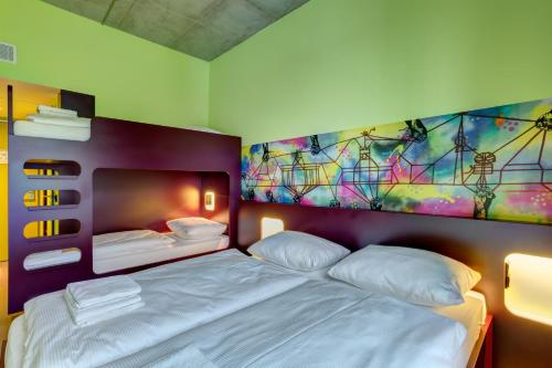 This is the image of the MEININGER Hotel Berlin East Side Gallery #2