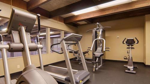 This is the image of the Norwood Inn & Suites Mankato #3