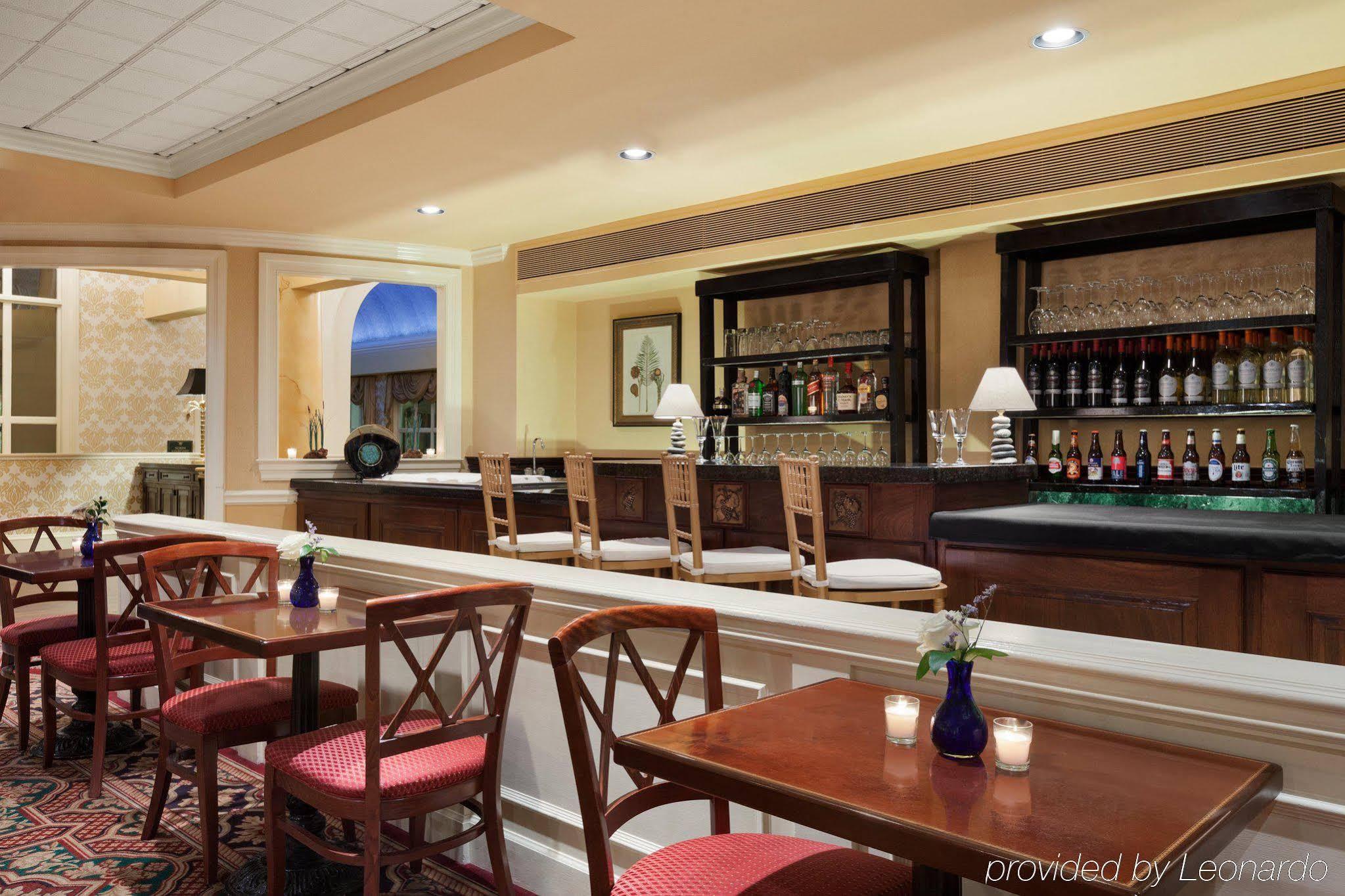 This is the image of the Doubletree Suites By Hilton Hotel And Suites Charleston-historic District #3