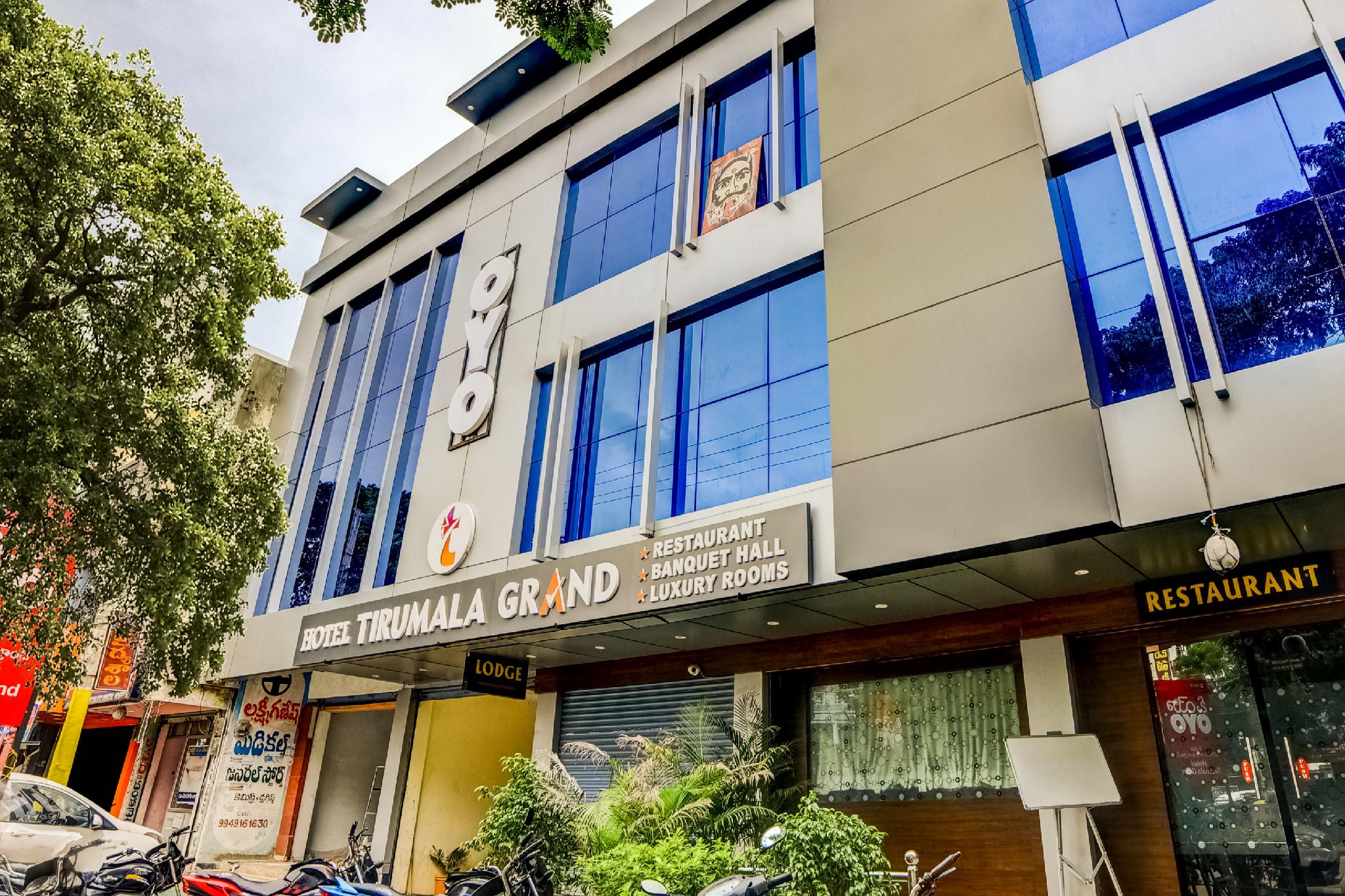 This is the image of the OYO 45679 Hotel Tirumala Grand #4