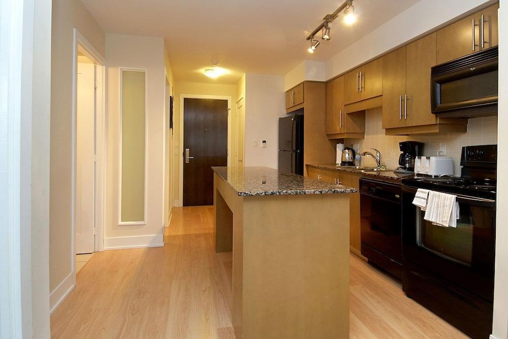 This is the image of the Whitehall Suites - Yorkville #3