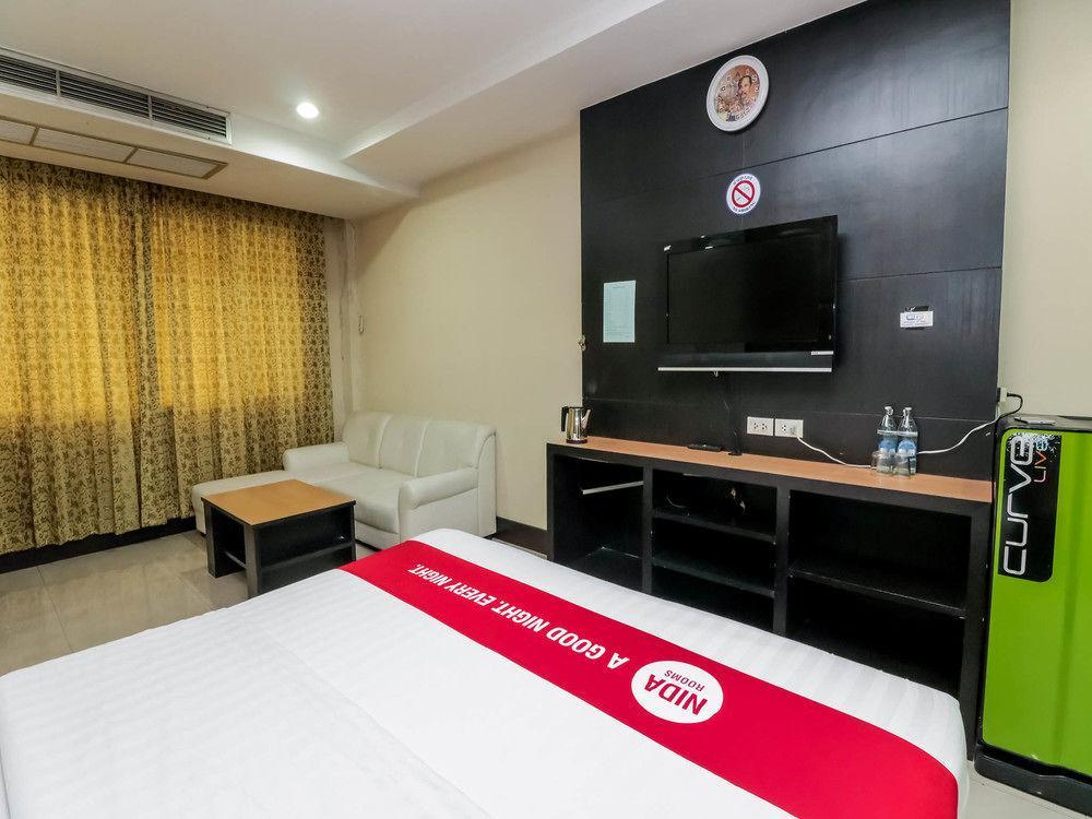 This is the image of the Nida Rooms Bangrak 12 Bossa #2