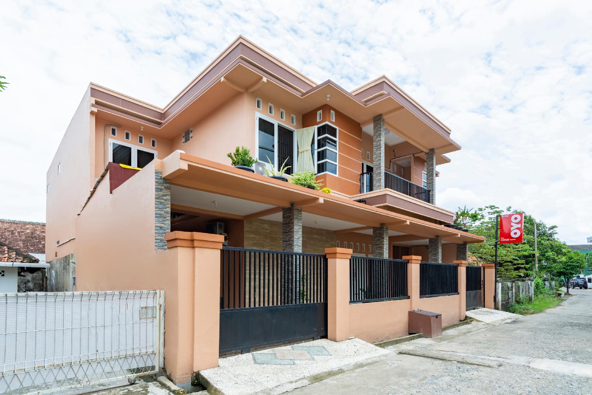 This is the image of the OYO 2898 kost Irfani #4