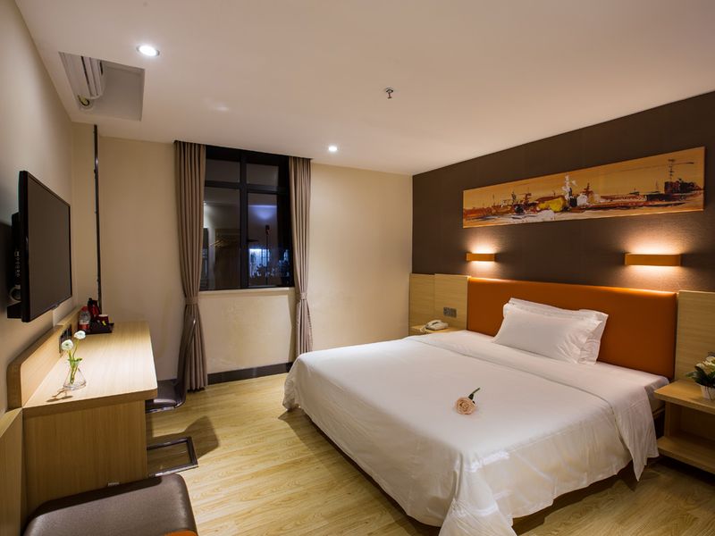 This is the image of the IU Hotel Changsha Dongtang Ping He Tang Branch #5