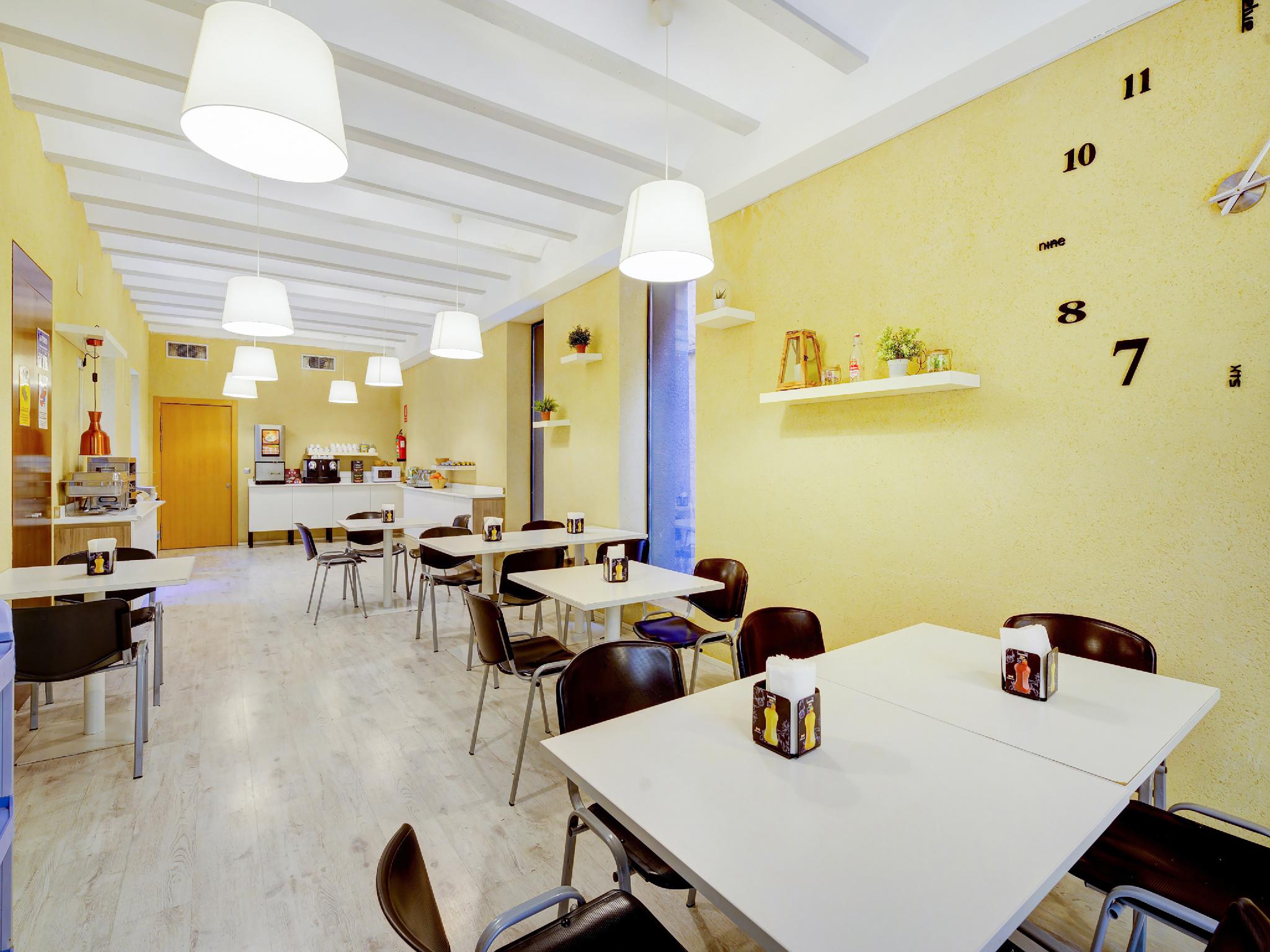 This is the image of the OYO Casa del Cigroner Xativa #1