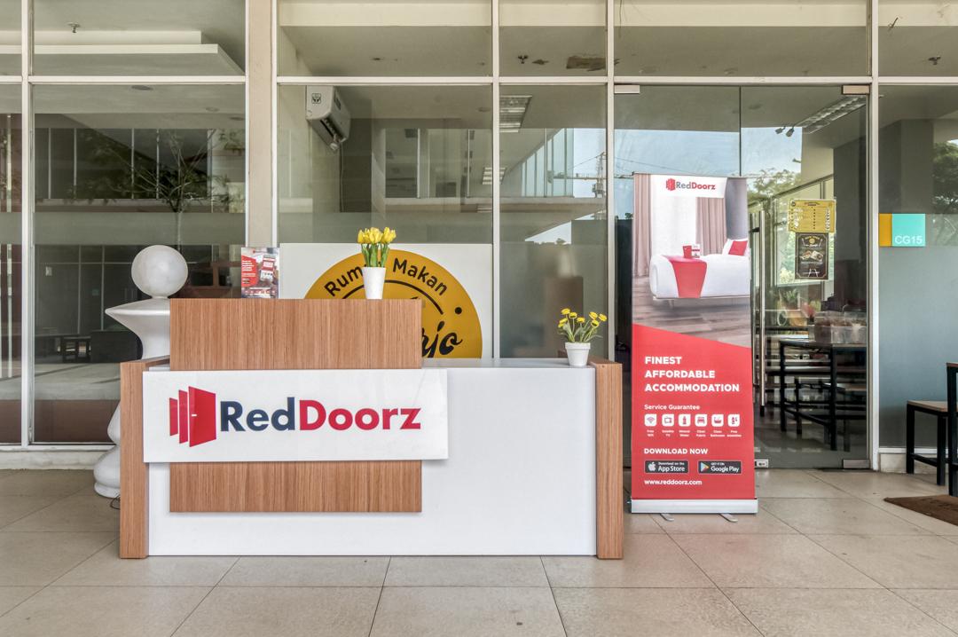 This is the image of the RedDoorz Apartment @ Treepark BSD #1