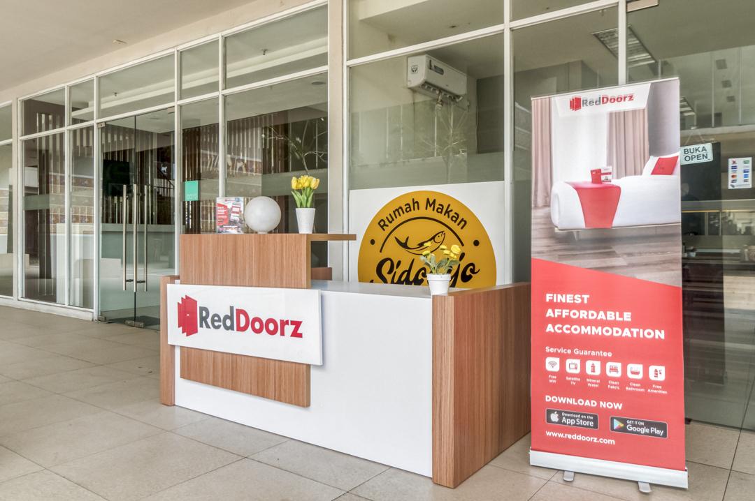 This is the image of the RedDoorz Apartment @ Treepark BSD #3