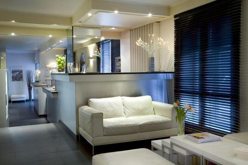 This is the image of the Hotel Victoria #2