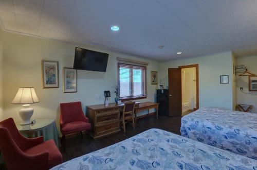 This is the image of the Cape Pines Motel Hatteras Island #2