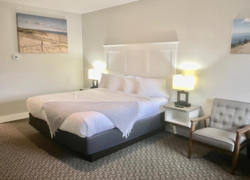 This is the image of the Empire Lakeshore Inn #1