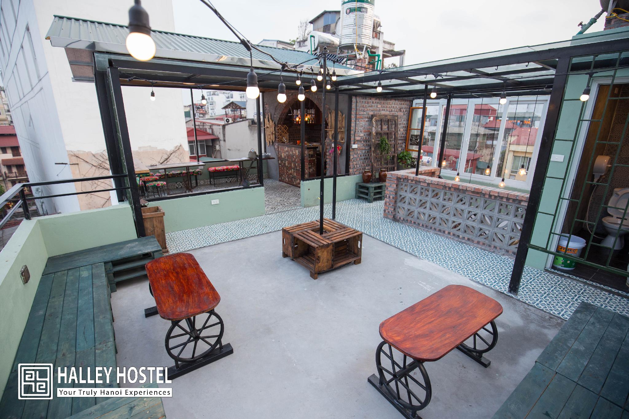 This is the image of the Halley Hostel HN #5