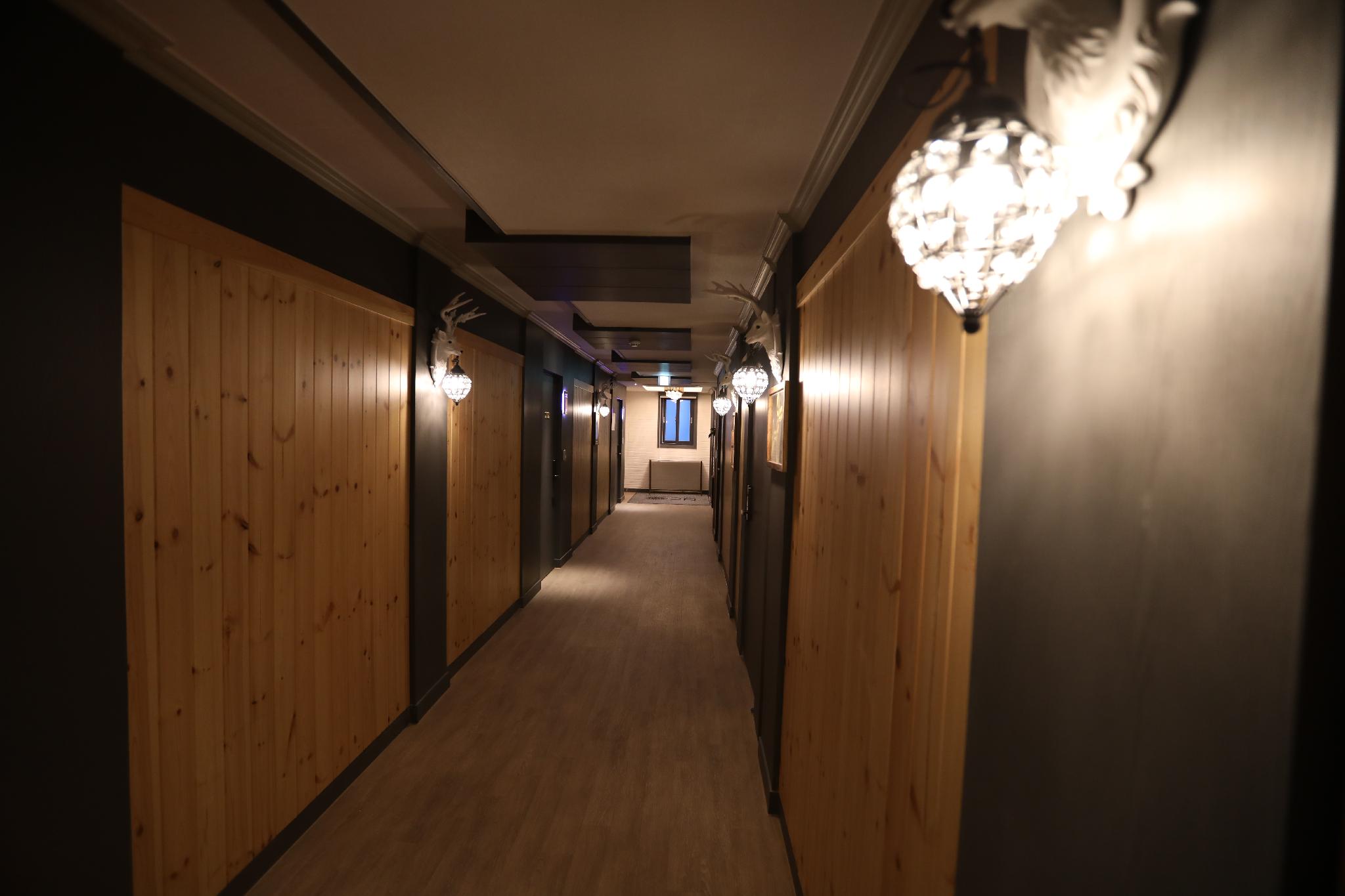 This is the image of the February Hotel Sinho #2