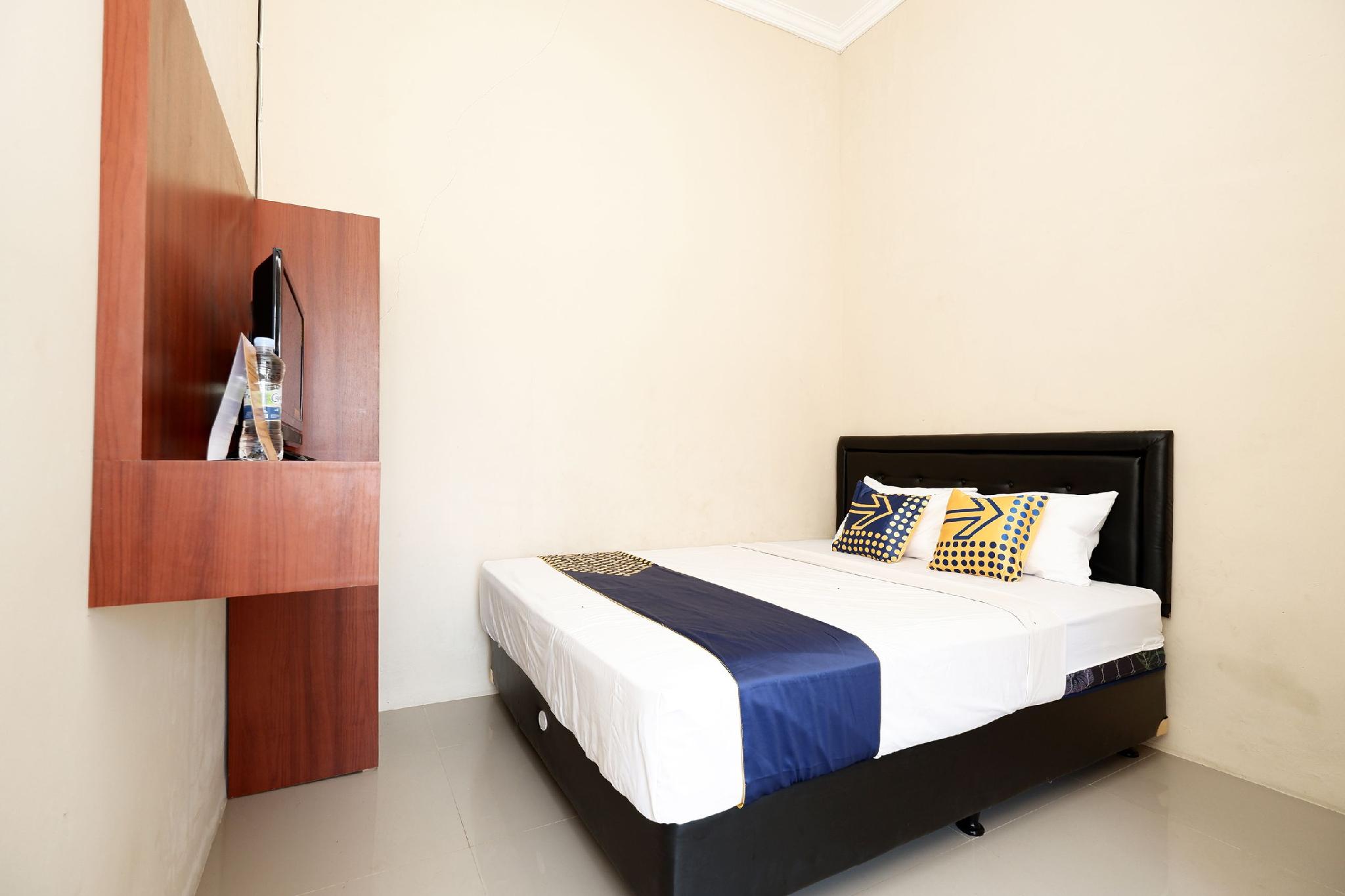 This is the image of the SPOT ON 2027 Putri Guest House Syariah #1