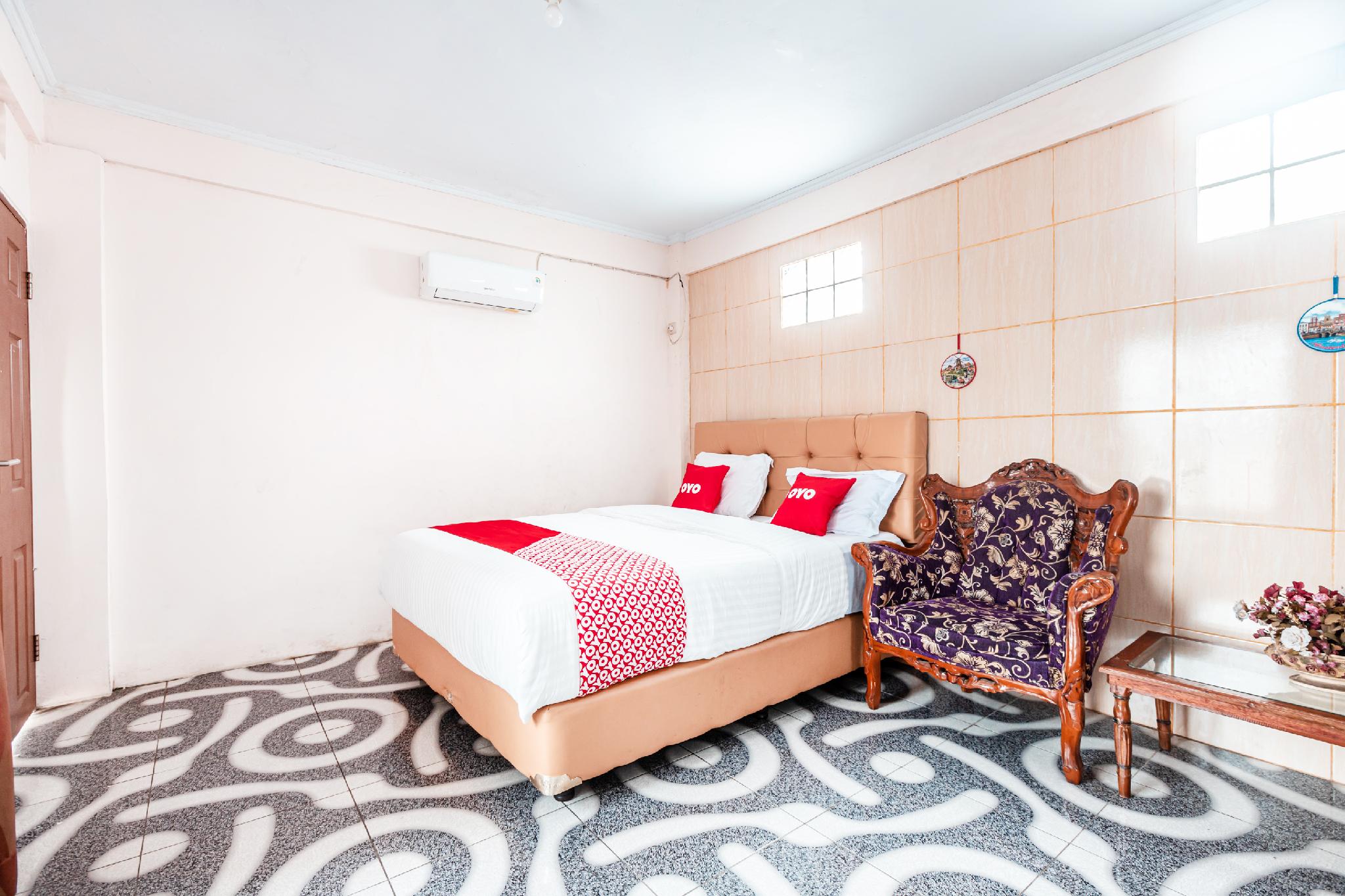 This is the image of the OYO 1961 Losmen Guntari #2