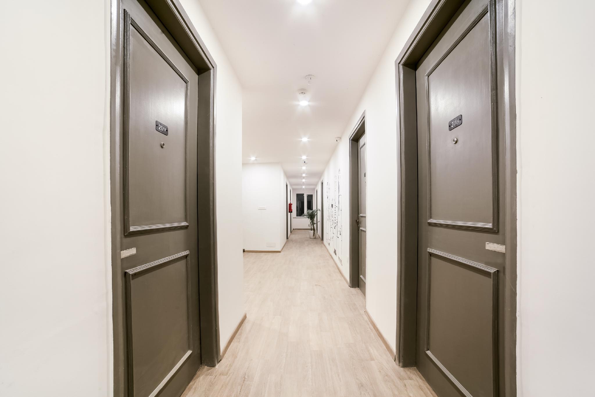 This is the image of the OYO Townhouse 222 Sec 52, Gurgaon #4