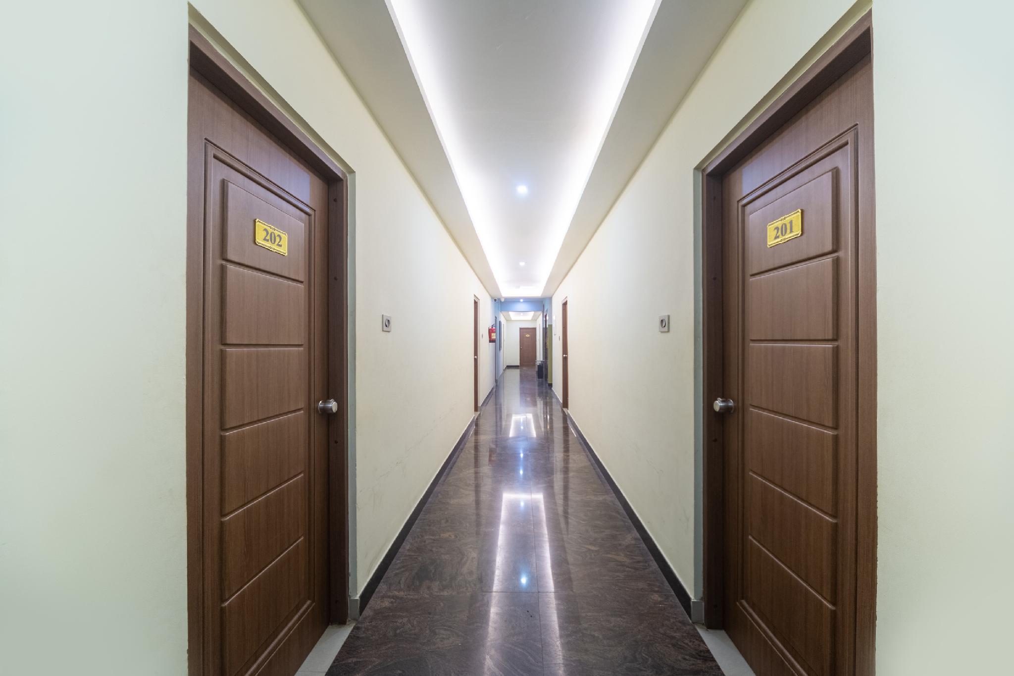 This is the image of the Capital O 65673 Mannai Grand Inn #1