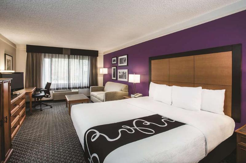 This is the image of the La Quinta Inn Bellevue Kirkland #3