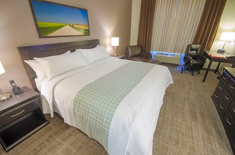 This is the image of the CANAD INNS DESTINATION CENTRE HEALTH SCIENCES CEN #4