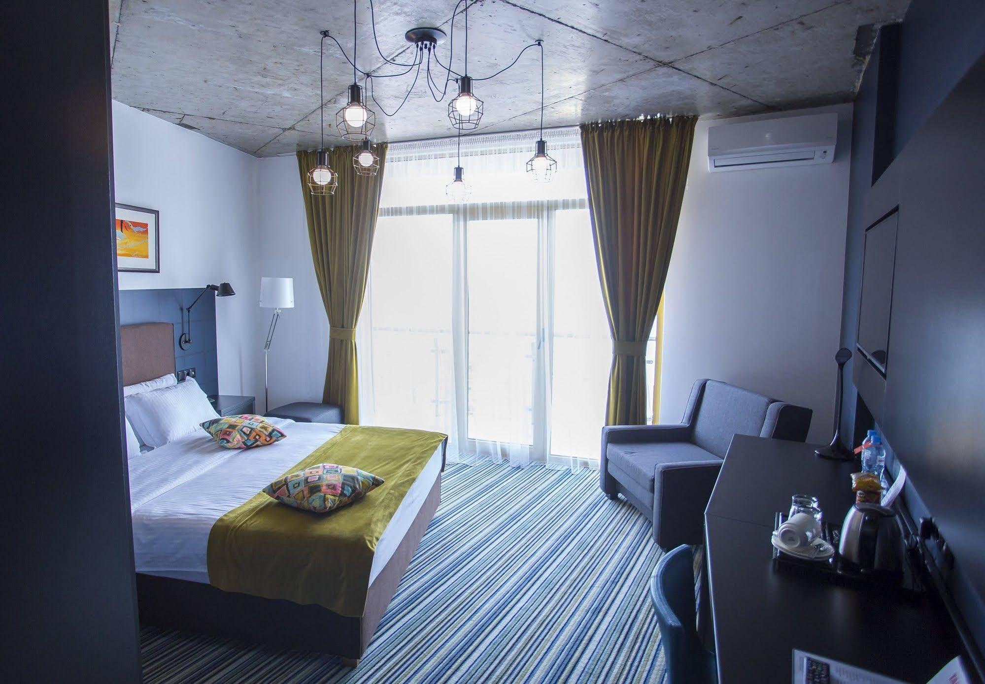 This is the image of the Tangerine Apart Hotel Batumi #3
