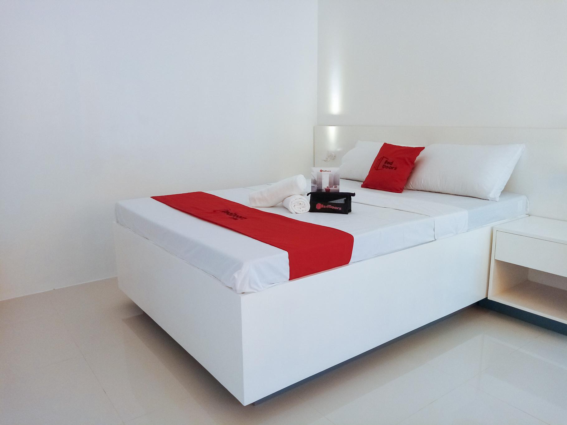 This is the image of the RedDoorz Plus near Villa Lagos Pansol #5