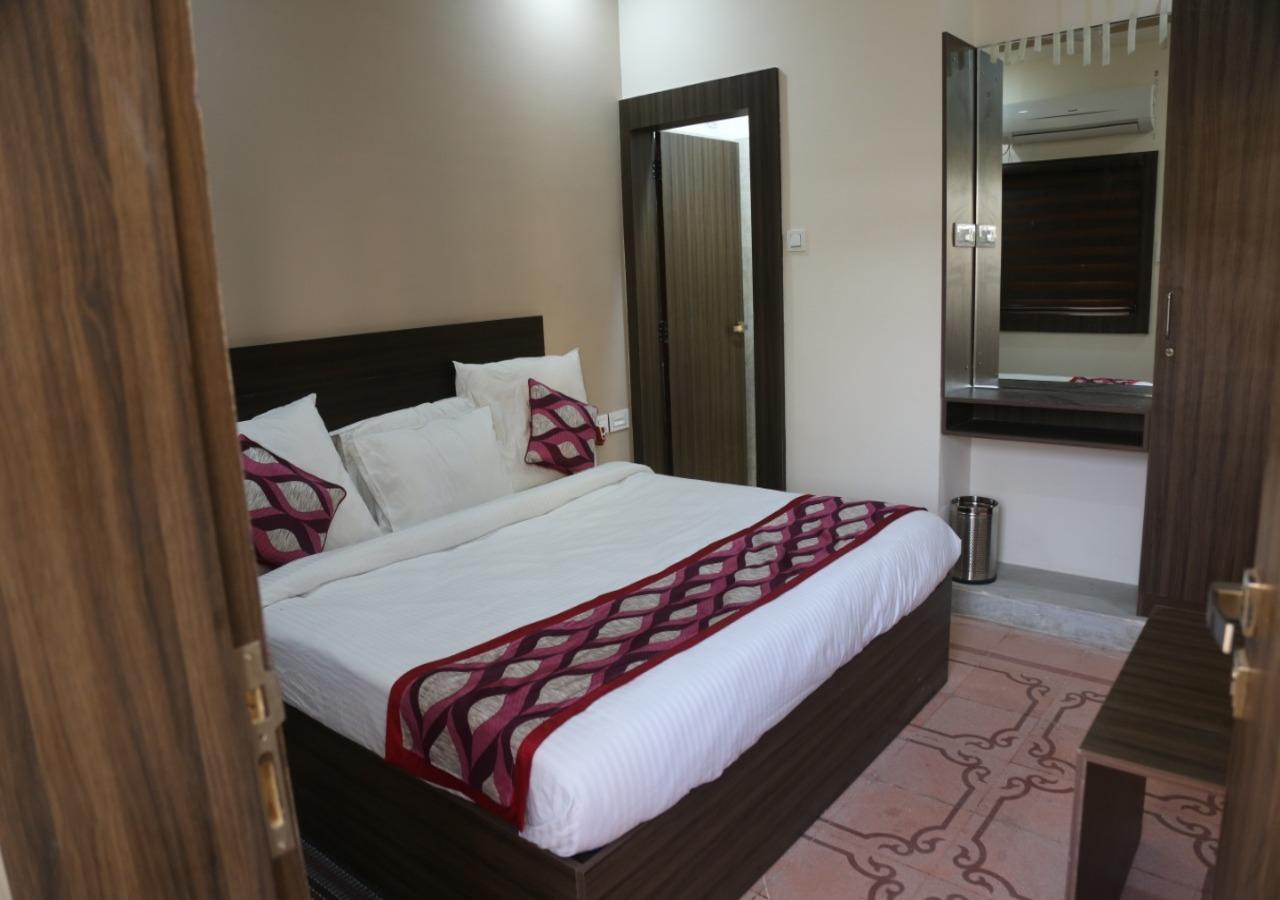 This is the image of the Hotel Royal Plaza #5