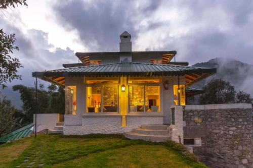 This is the image of the Bara Bungalow Gethia, Nainital - A Rosakue Collection #1