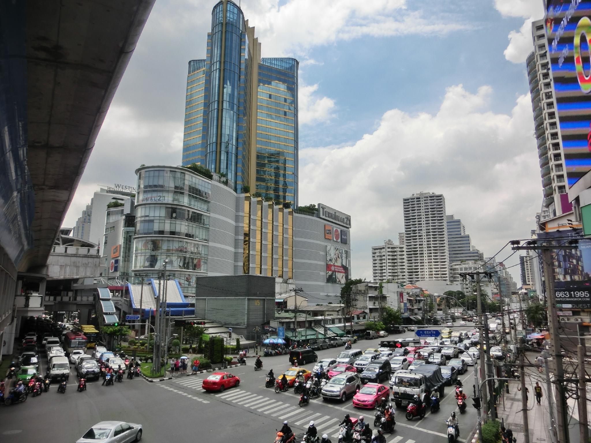 This is the image of the Diamond Sukhumvit Apartment Studio City View #1