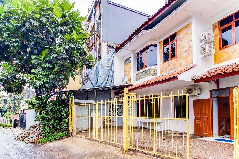 This is the image of the Oyo Life 2388 Kost Teratai #4